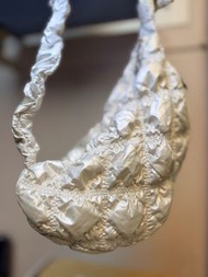 Carlyn Cozy Glow bag Carlyn 雲朵包 珍珠白