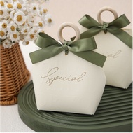 【 Ready Stocks】Elegant Wooden Ring Gift bag Gift Box Door Gift Wedding (M)