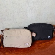 全新The North Face米色斜挎包The North Face bag The North Face袋 The North Face斜孭袋