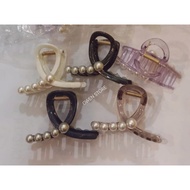 Curved hair clip / hair salon clip / hair clip