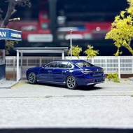 Ready Stock MINIGT 1: 64 #1111 BMW BMW i7 Blue Alloy Car Model