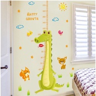 XL8283 Wallsticker Grow up Crocodile Crocodile Height Wall Sticker