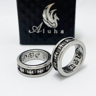 Nhẫn Titan bản 8mm Chrome Heart tinh xảo họa tiết retro hoa Iris khắc chữ lớn bên trong - R109 - Alu