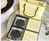 Jo Malone น้ำหอมชุดของขวัญน้ำหอมปรับอากาศรถยนต์น้ำหอมช่องแอร์จี้ทรงกลมขาตั้งพกพาน้ำหอมติดทนนานกลิ่นห