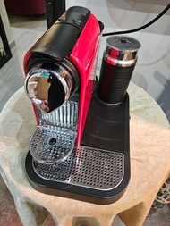 Nespresso Citiz (Red) and Milk Coffee Machine