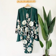 Emerald Green BATIK Baju Kurung blouse muslimah ironless murah baju raya 2026 Viral style