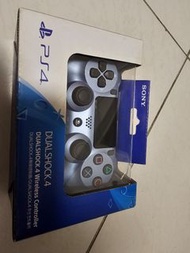 SONY PS4 原廠無線控制器 D4 新版 藍牙 手把 鈦金藍  CUH-ZCT2G28 全新未拆封