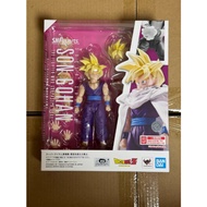 Bandai SHF Dragon Ball Z Super Saiyan Gohan Action Figure