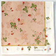 WEDGWOOD Vintage Handkerchief Strawberry 19.5 x 19.5 inches