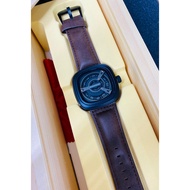 Seven_Friday Leather Strap Metal Dial Fashion Analoge Watch For Men
