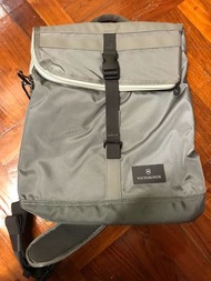 Victorinox 斜咩背囊