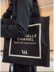 Chanel x V&amp;A Gabrielle Chanel. Fashion Manifesto Tote Bag   黑色