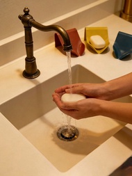 斜坡式排水肥皂盒