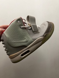 Nike Yeezy 2 Pure Platinum Salehe Bembury x Crocs (not retro vintage Nike adidas Jordan yeezy supreme Bape Virgil abloh off white sneakers)