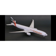 Emirates Boeing 777-300er Paper Model