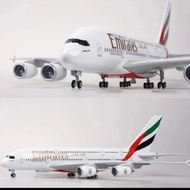 Emirates Airbus 380 47 cm airplane miniature made of iron