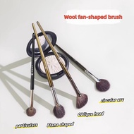 Fan-shaped Highlighting Brush Beveled Fan-Shaped Contouring Brush Blush Brush Small Fan-Shaped Detai