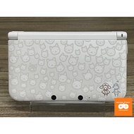 Nintendo 3DS LL Monster Hunter 4 Special Pack Airou White