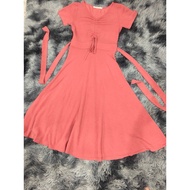 Pink Short-Sleeved Dress Bust 34 Slightly Hairy You Can Ask Someone.