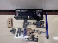 全套Dyson DC62(V6 )吸塵機,部分配件全新，可私保3個月