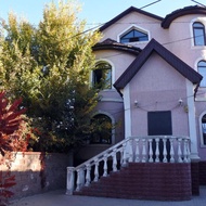 โรงแรม Almaty Backpackers - อัลมาตี