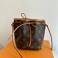 Lv 花紋水桶包🥹🥹🥹🥹🥹