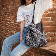 Light Cashew Flower Diagonal Shoulder Bag Bag Canvas Bag Female _ zbm711.my