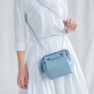 CUDDLE BAG - WOMEN CUTE MINIMAL LEATHER HANDBAG/ SHOULDER BAG - LIGHT BLUE