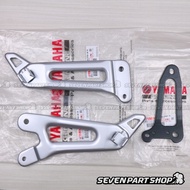 Rear Footstep Step Mount Bracket Iron New Damper 2007 2008 Original Yamaha RXKING RX KING 3KA-F7452-