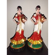 Ladies with Kudam Statue