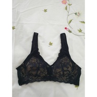 Si bra size 80/85 B black lace mixed with leather