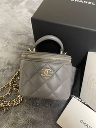 Chanel 22A Mini Box