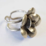 Thai design ring flower silver Karen hill tribe handicraft. ring size 10 T adjustable แหวนเงินกะเหรี