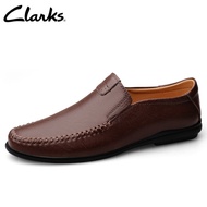 Clarks ของสะสม Cambro Step รองเท้าสลิปออนหนังสีน้ำตาลเข้มลำลองสำหรับผู้ชาย