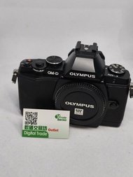 Sol out 新淨  Olympus Pen EM5 黑色 E-M5 body 手快有 not EM10 II III EM1