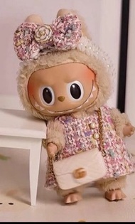 ชุดตุ๊กตาลาบูบู้ ชุดตุ๊กตาLabubu Macaron ขนาด17cm 1 เซต มีชุดและโบว์ ไม่รวมรองเท้า และ กระเป๋า