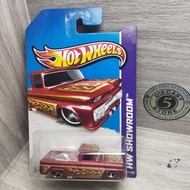 MERAH Hotwheels showroom custom 62 chevy red