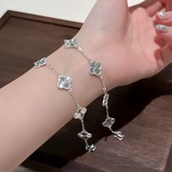 Women's bracelet with 4 10mm milled leaves to be in silver