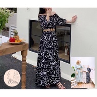 < ZANNA Korean Style Clothing > 60346 (A) So Beautiful Slippery Cloth Chiffon Flat Neck Floral One-P