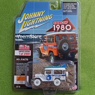 Die Cast 1:64 Toyota Land Cruiser 1980 FJ40 [CHASE] with Surf Board JLCP7332
