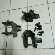 BRACKET TAPAK MOUNTING GEARBOX PROTON WIRA MANUAL 1.5 SEKALI SCREW