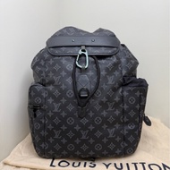 LV路易威登 Discovery 限定黑花雙肩包