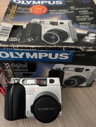 Olympus C-2000