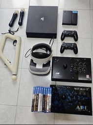 PS4 Pro + VR + 手掣 + 街機搖桿 + 遊戲