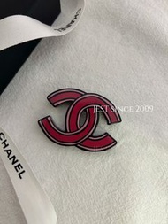 Chanel 23A 塗鴉雙c胸針#預購