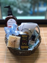Lavender Spa Gift Set (Shampoo with Mug) ~ Mother's Day / Father's Day / Valentine's / Birthday Gifts / Hari Raya / Deepavali / Christmas