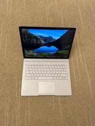 Microsoft Surface Book i7 - 8GB/256GB SSD - Touchscreen Tablet