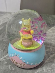 迪士尼小熊維尼款浪漫櫻花水晶球