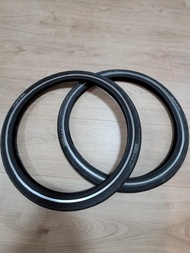A pair of Original Brompton 37-349 tyre.  Brompton 小布原裝跟車37-349外胎一對