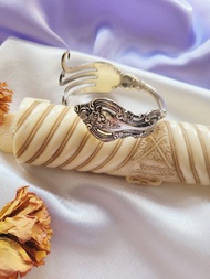 美國西洋古董飾品 / 1964年EL GRANDEE手工銀器雕花純銀袖口手環